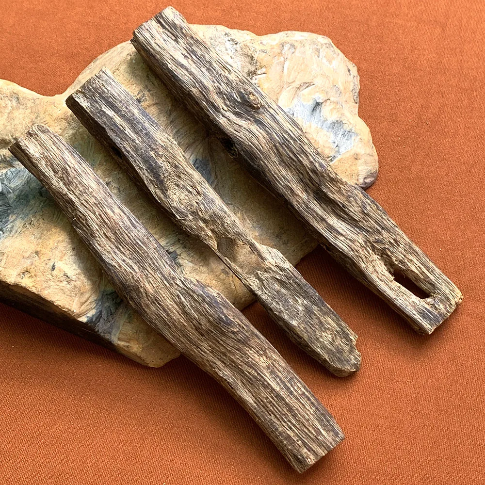 

38.7g Authentic Chinese Qi Nan Wood Home Decor Incense Block Self-Grown Cultivated Gift