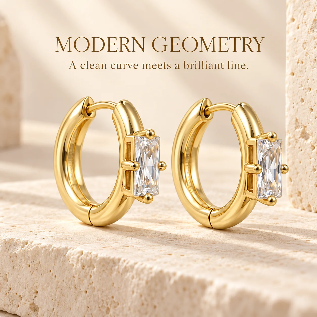 Moonmory Original Design Smaragdschliff CZ Huggie Creolen für Damen, 14K vergoldetes Messing, minimalistischer Ohrring, Schmuck Großhandel – Detail 3