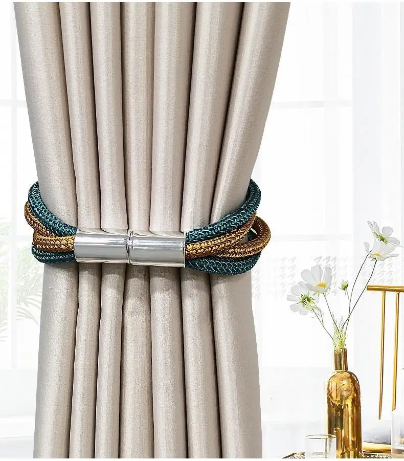 Light luxury Chinese style curtain tiebacks magnetic clip holder suitable for living room and bedroom home decoration.