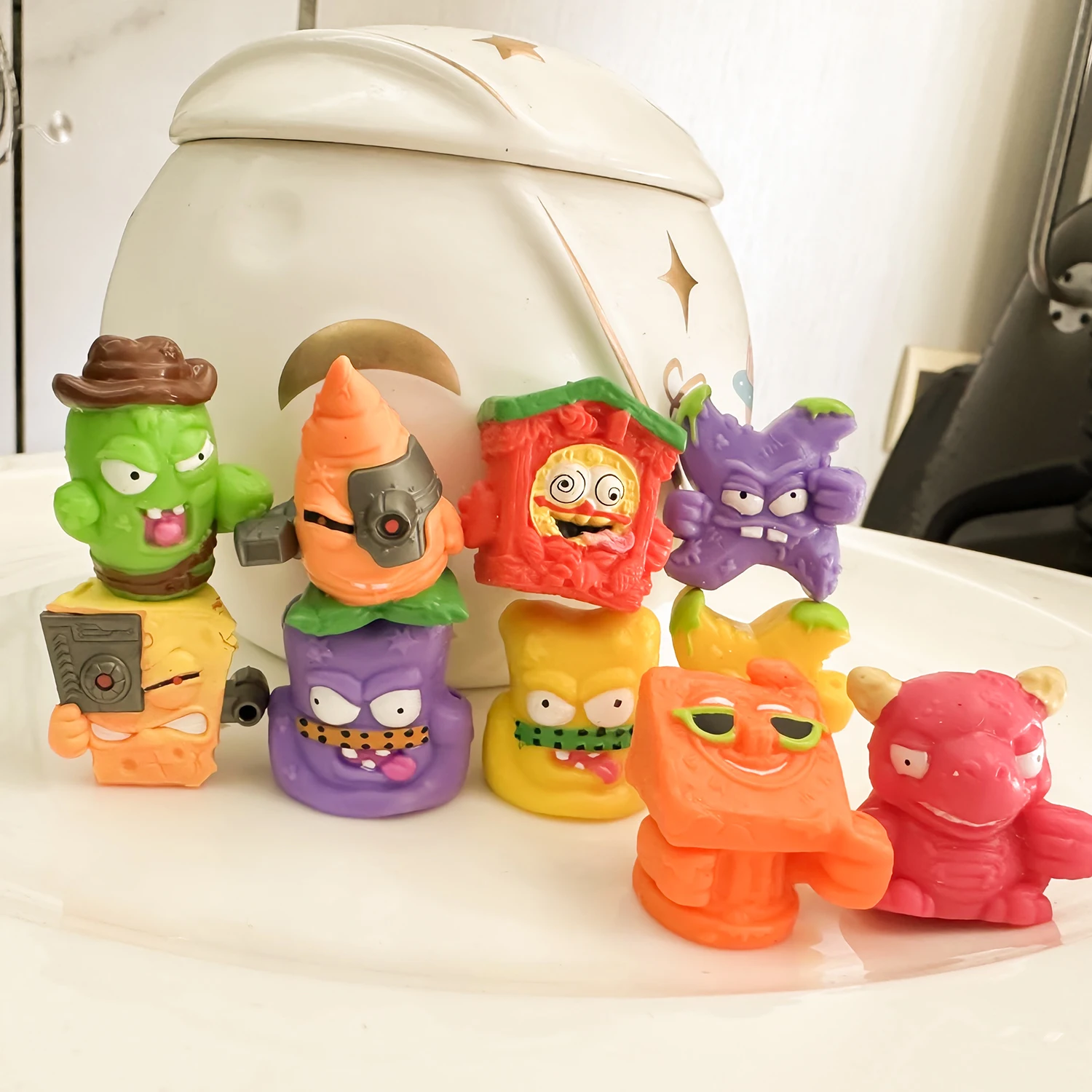 LPS DOGS 20/40pcs Random Garbage The Grossery Gang Cartoon Anime Action Figures Toys  Model Toy Dolls  Figures Gift Y24033001