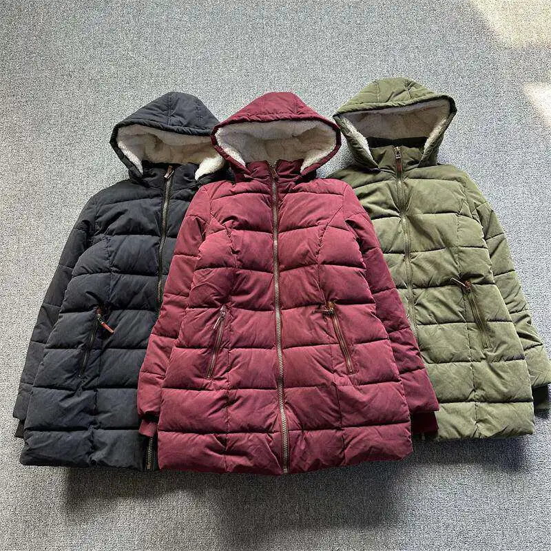 

Thiened Cotton Jaet Women's Detachable Cap Waist in Outdoor Warm Winter Coat Windproof Long Sve Zipper Closure Regular...