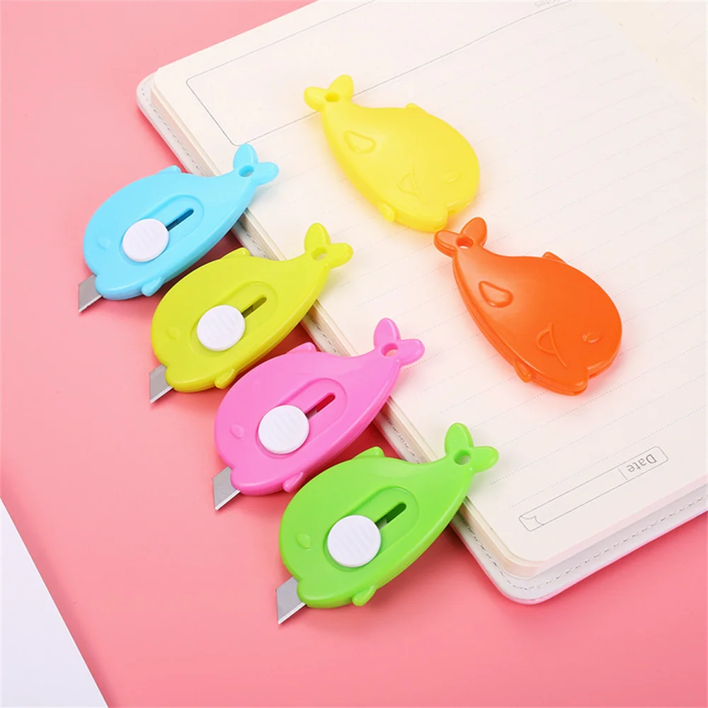 Cuchillo Multifuncional Mini de Forma de Ballena Adorable para Niños, Cuchillo para Papelería, Abrecartas, Cortador de Papel, Cuchillo para Manualidades con Agujero para Llavero