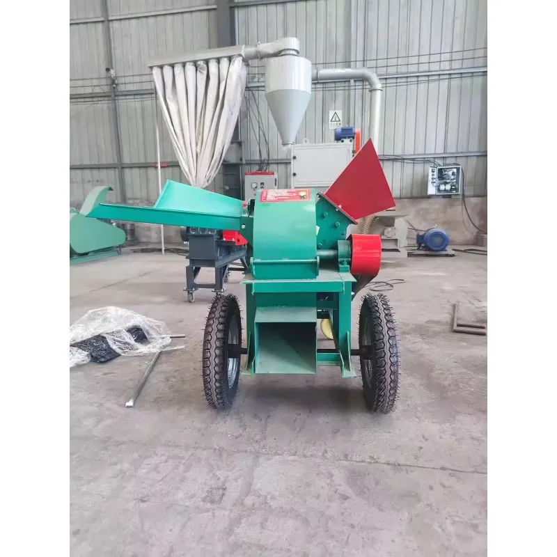 Mobile Wood Chipper Shredder Machine Multi Functional For Large Branch Straw Bamboo Log Wood Crusher Farm Use