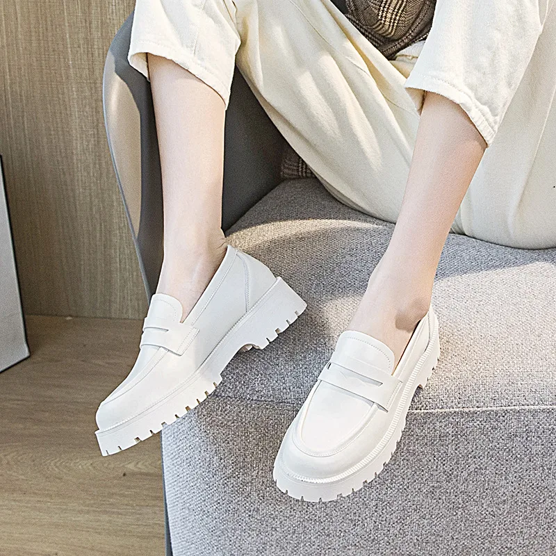 Size 34-48 Genuine Leather Women Shoes Sneakers New Thick Bottom Loafers School Women Shoes Horse Shoes Ladies