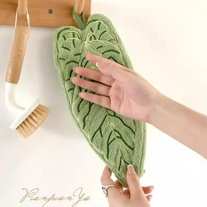 Plant Towels Leaf Design Ultra Absorbent Quick Dry Washable with Hanging Ring Hand Towel for Bathroom Kitchen Towel Decor