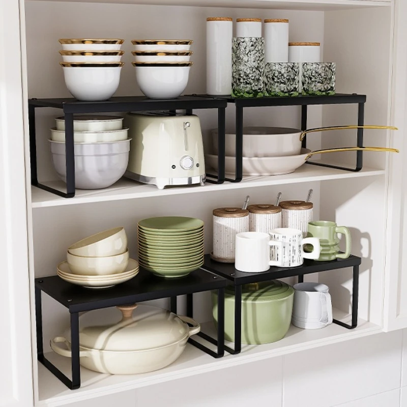 

Firm Japanese-style cabinets, layered storage racks, kitchen countertops, shelves, pot racks, dishes, seasonings, storage racks