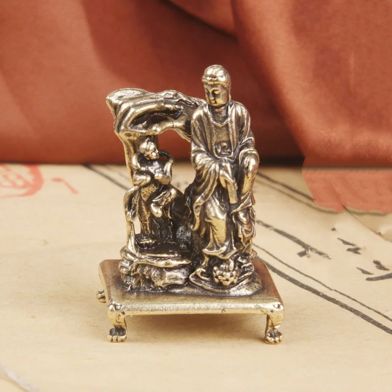 Retro brass mini Child worships Buddha statue home desktop Chinese style decoration creative ornament handicraft