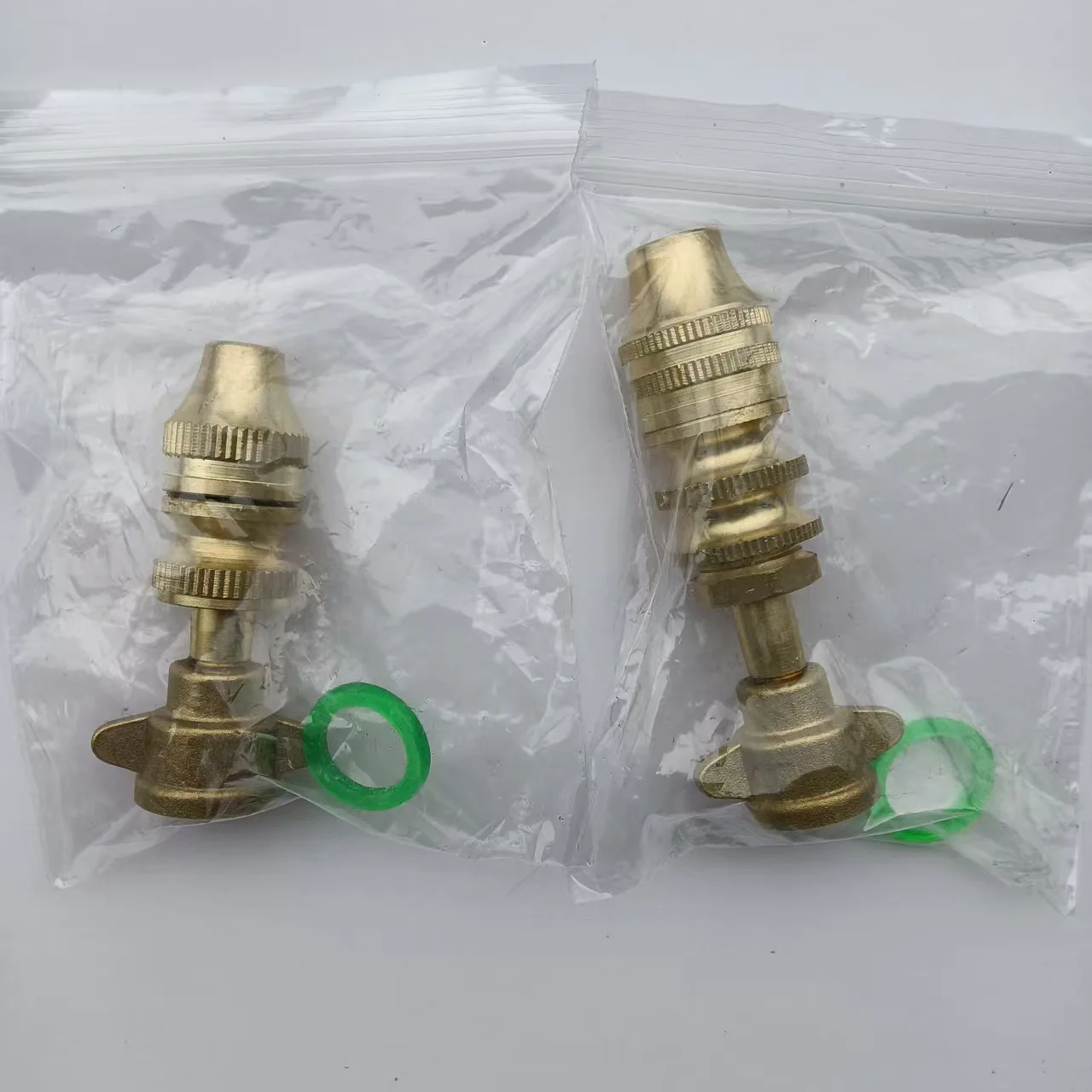 

Подходит для аэрозольного распыления из пульверизаторов, электрических опрыскивателей в сельском хозяйстве, опрыскивания плодовых деревьев пестицидами и мелкодисперсного распыления.