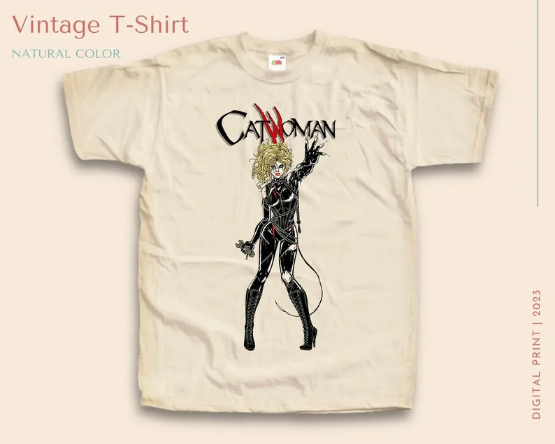 Vintage TShirt Cat Woman NATURAL color Men Woman Unisex T-Shirt Digital Print Sizes