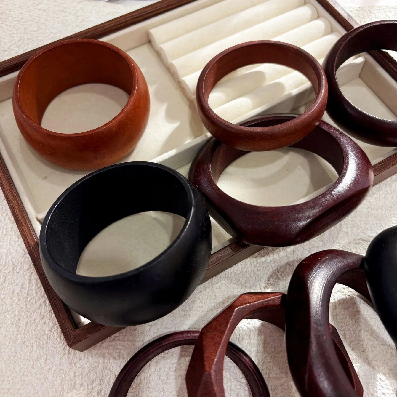 Vintage Coffee Black Color Wood Chunky Wide Bangles for Women on Hand Goth Geometric Charm Bracelets Couple Jewelry Gift