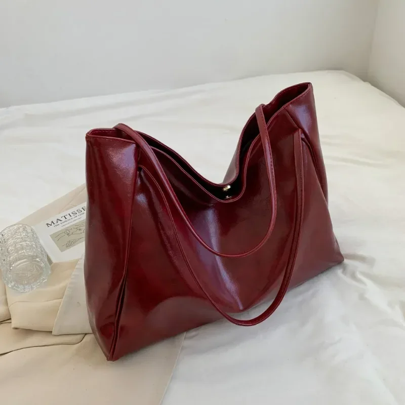 Ladies Fashion Large Bag Commuter Women's Bag New Oil Leather Hundred Handbag Large Capacity Shoulder Bag Girls Tote Bag