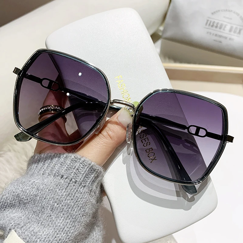 New Style Big Frame Flash Street Photo Outdoor Fashion Trend Big Frame Sunglasses Anti-uv Sunglasses