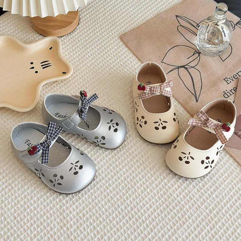 Kids'Casual Shoes Sandals PU Leather Cut-Out Spring Shoes For Girls Soft Bottom Breathable Off White Silver Size 23-34