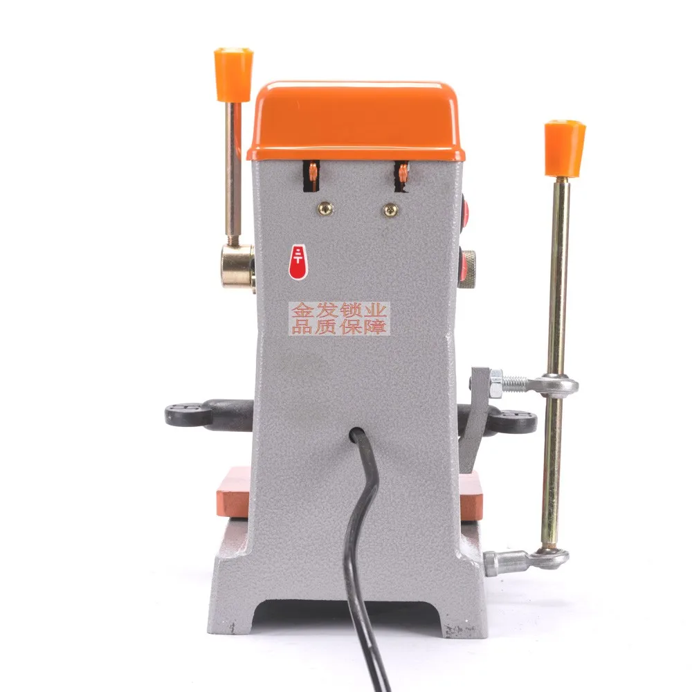 Prodotto-368A Distribuzione chiavi Macchina per duplicazione tedesca Punzonatrice verticale manuale e fresatrice interna