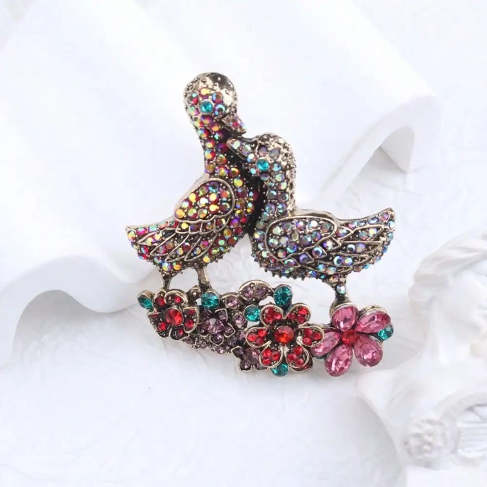 1pc Retro Mandarin Ducks  Women's Brooch & Pin Jewelry - Retro Elegant, Fashionable, Fine Craftsmanship, for Scarves, Ideal Gift