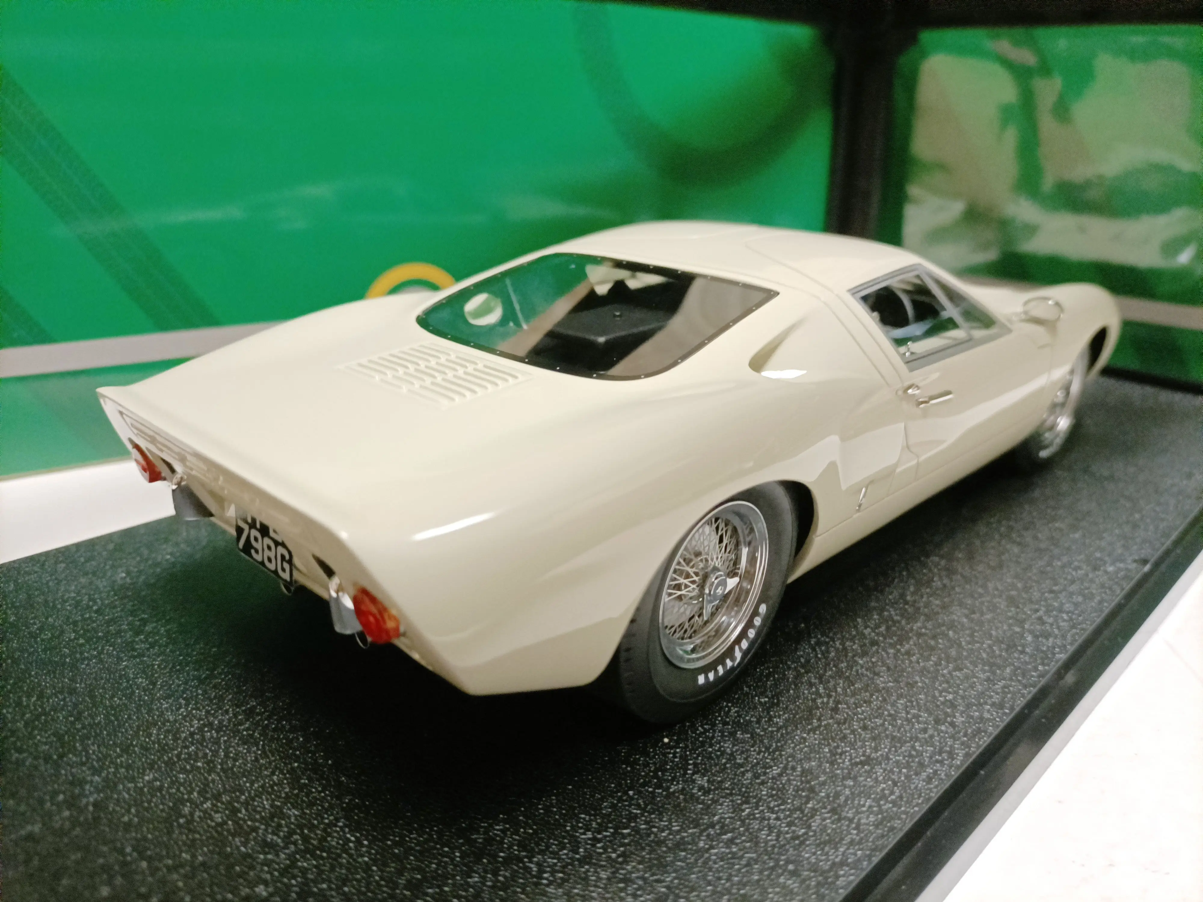 컬트 1:18 GT40 MkIII 1966 시뮬레이션 한정판 송진 금속 정적 자동차 모델 장난감 선물