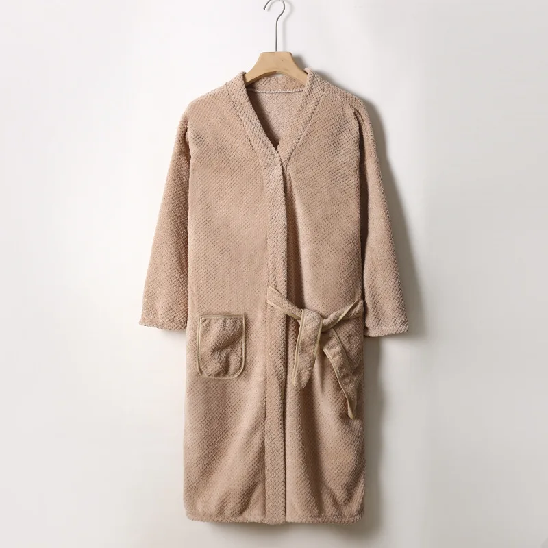 ผ้าเช็ดตัว ชุดคลุมอาบน้ำ กระโปรง ฤดูใบไม้ร่วงและฤดูหนาว สำหรับผู้ชายและผู้หญิง ผ้าขนแกะคอรัล ลายสับปะรด ลายสก็อต แขนยาว ผ้าหนา ชุดยูกาตะอาบน้ำ