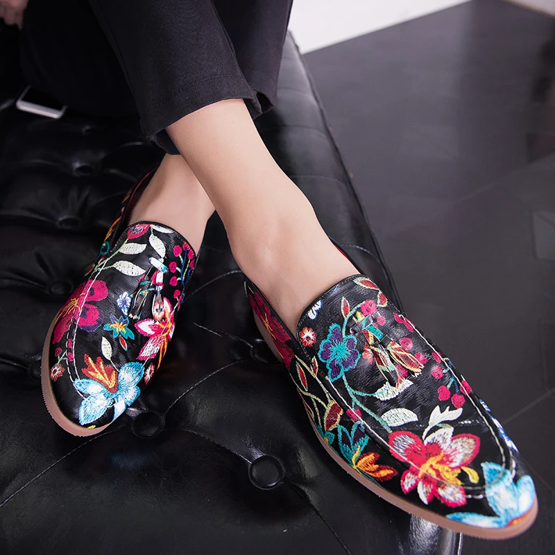 أحذية جلدية بريطانية لمصفف الشعر في النادي الليلي للرجال ، أحذية مدببة ، طباعة جرافيتي ، مجموعة علوية منخفضة ، كاجوال للقدم