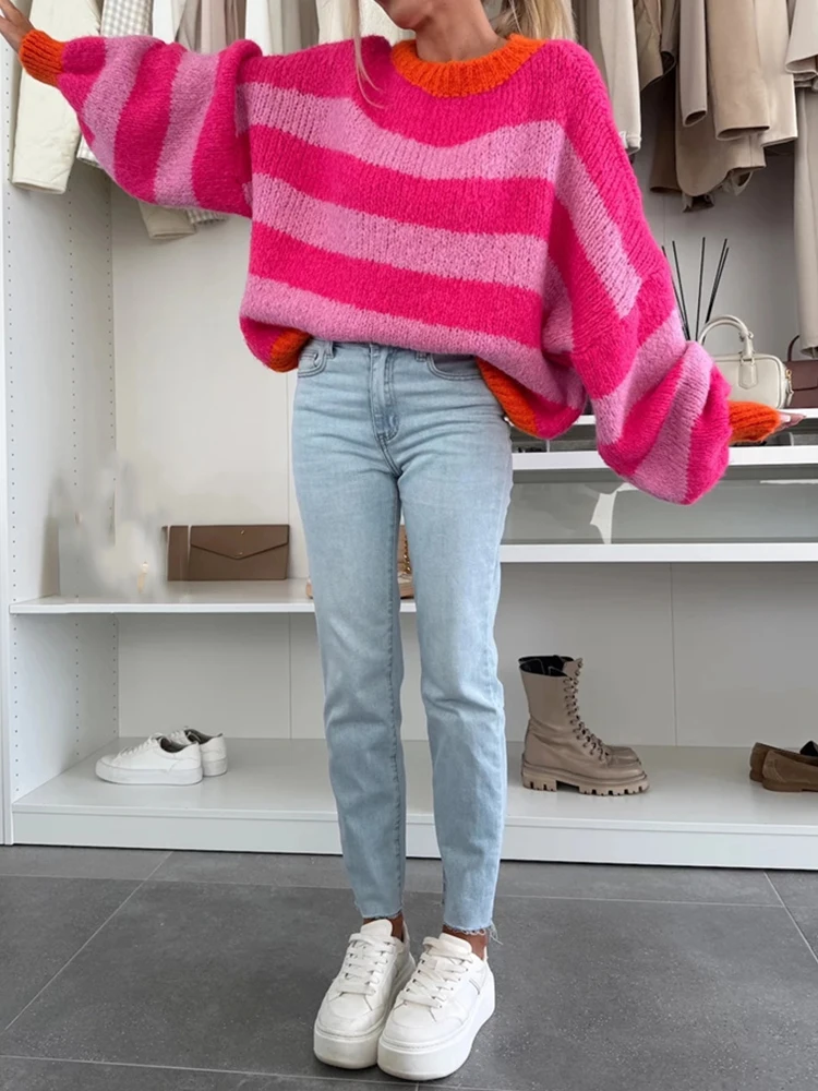 เสื้อสเวตเตอร์ลำลองลายทางพิมพ์ลายปะติด แฟชั่นฤดูใบไม้ร่วงฤดูหนาว เสื้อสเวตเตอร์อุ่นๆ คอกลม แขนยาว ถักนิตติ้ง สำหรับผู้หญิง