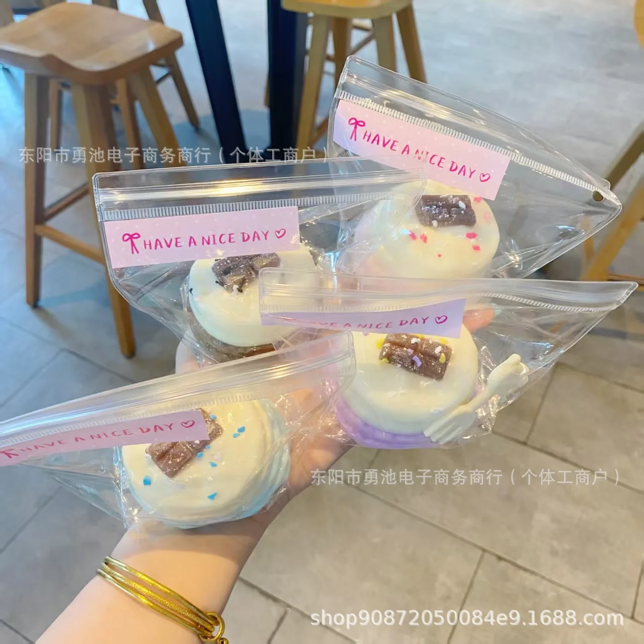 New Stress-Relief Simulation Basque Cake Food Toy Squeeze Fun Extra Thick Super Soft Clay Hand-Feel Venting Stress-Relief Toy