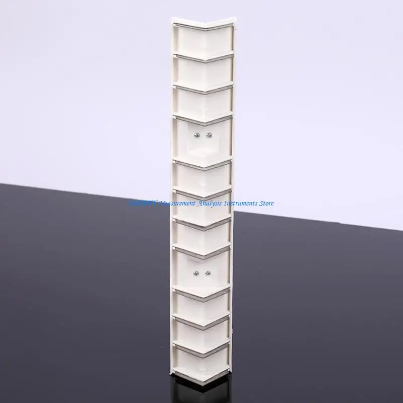 367D Внешний угловой царапинг.