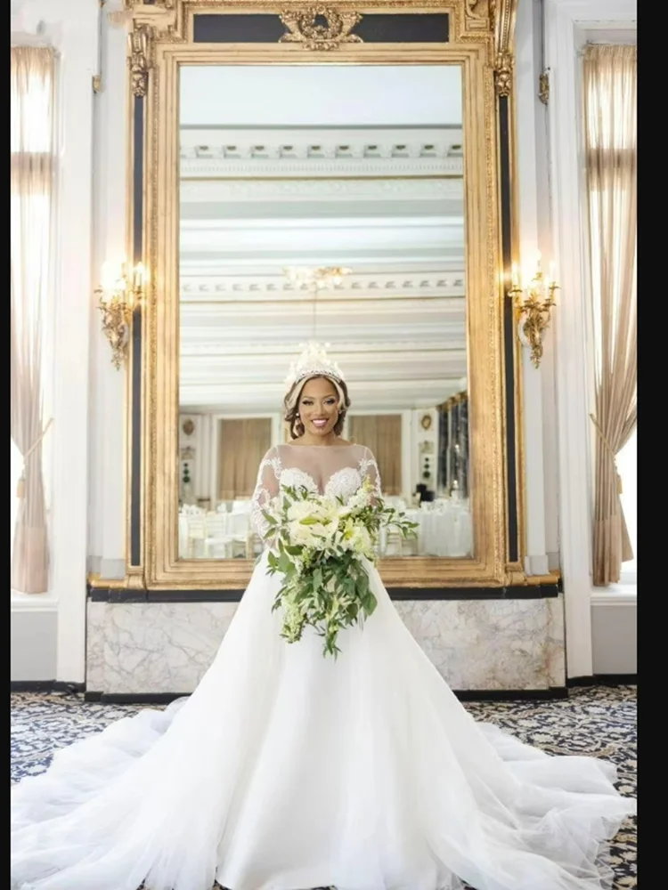 Customized Vintage Lace  Appliques Bridal Dress with Removable Skirt Robe De Mariée  Long Sleeves Backless  Bridal Gowns