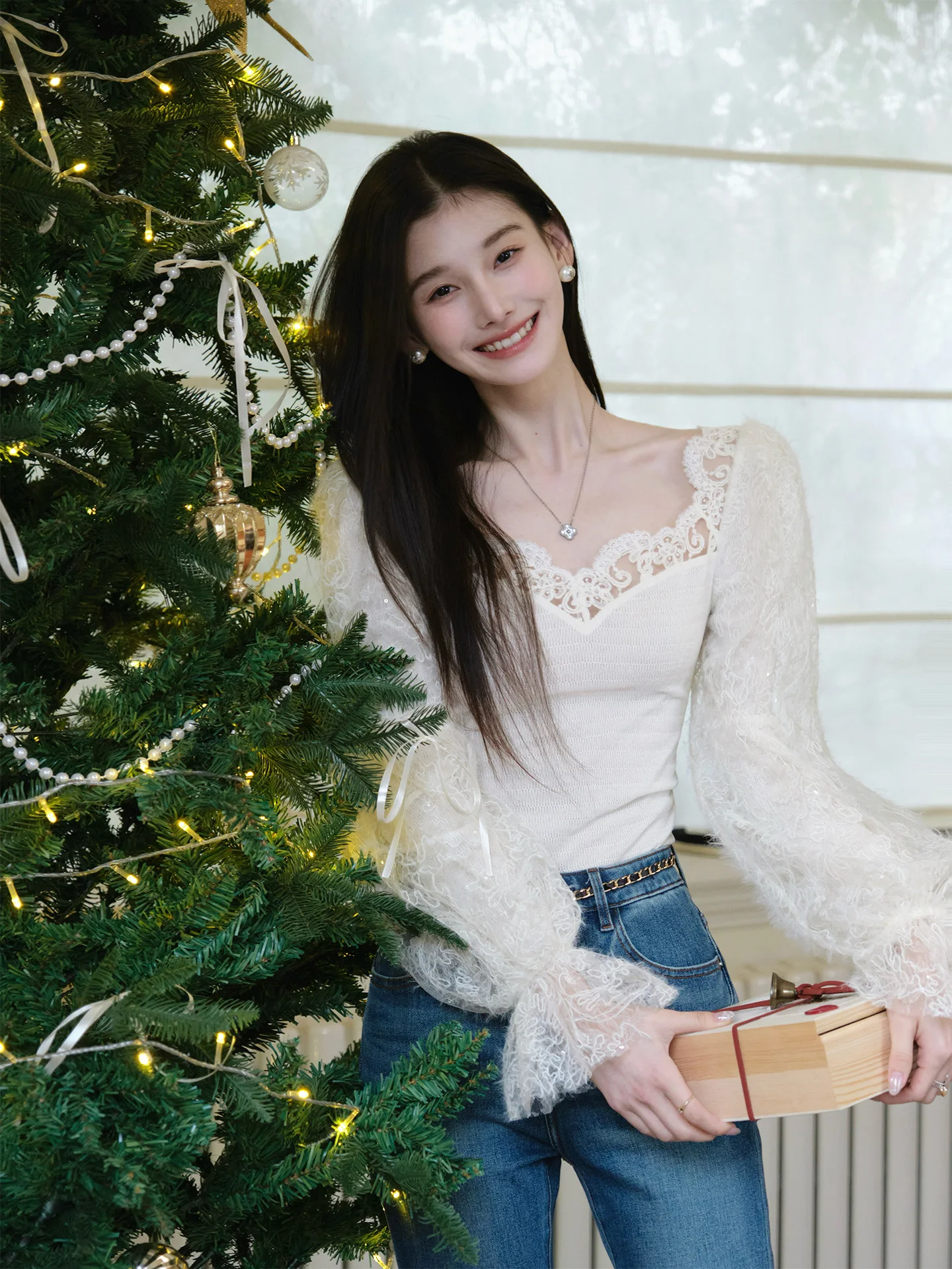 

ChillCozy Elsa HeartCru Романтическая блузка с кружевным воротником, элегантная, с французскими рукавами-фонариками, из полиэфирного волокна, свободного кроя