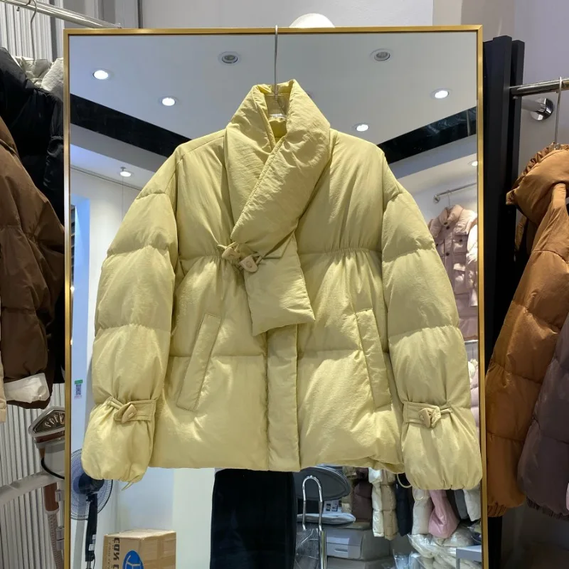 Winter Women's Clothing Buttons Short Down Jacket Scarf Collar New Loose Bread Jacket White Duck Down Coat Warm Luxury Jackets