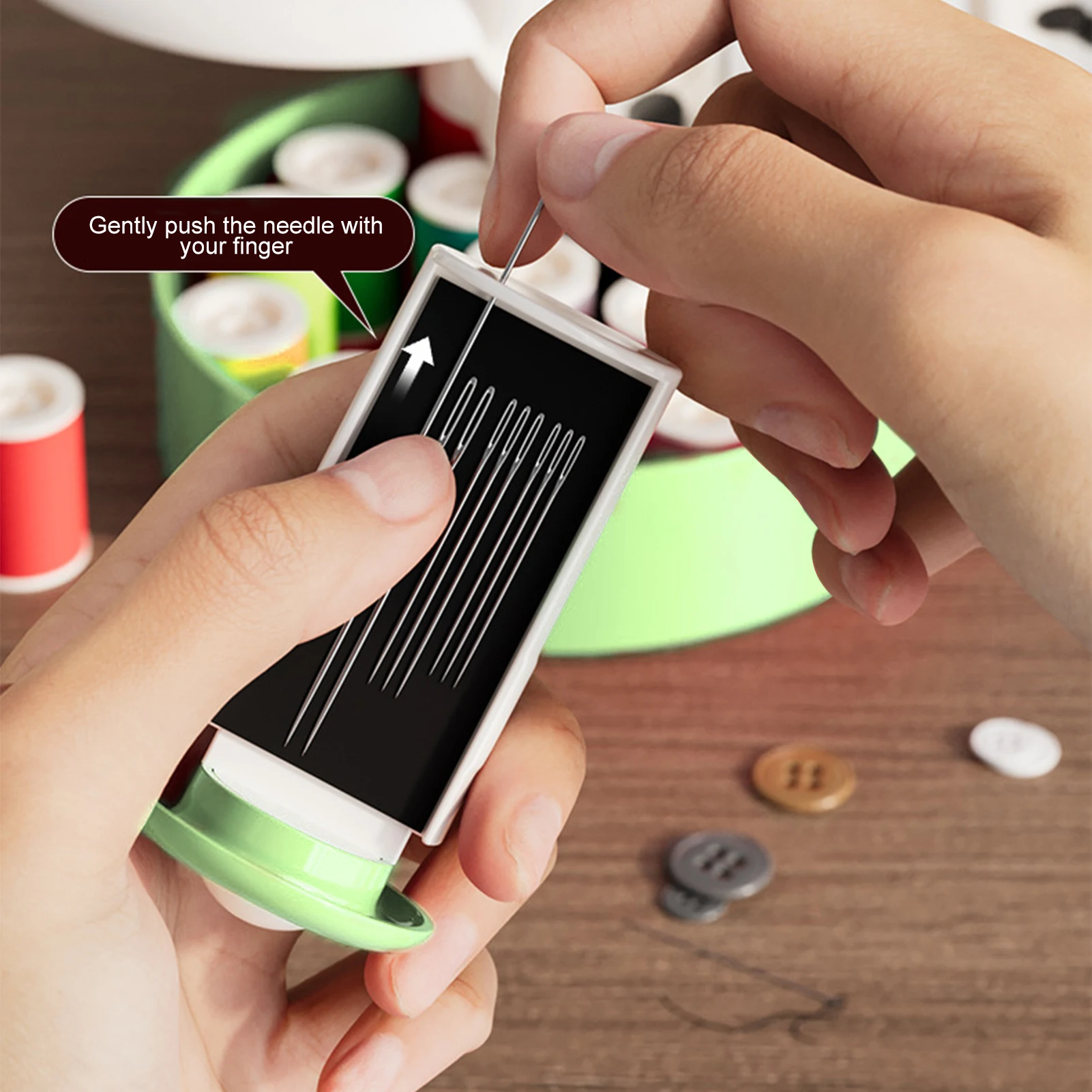 

Rotating Magnetic Sewing Kit 360Degree Spinning Thread Box Household Repair Set Portable Multifunctional Storage Home Travel Use