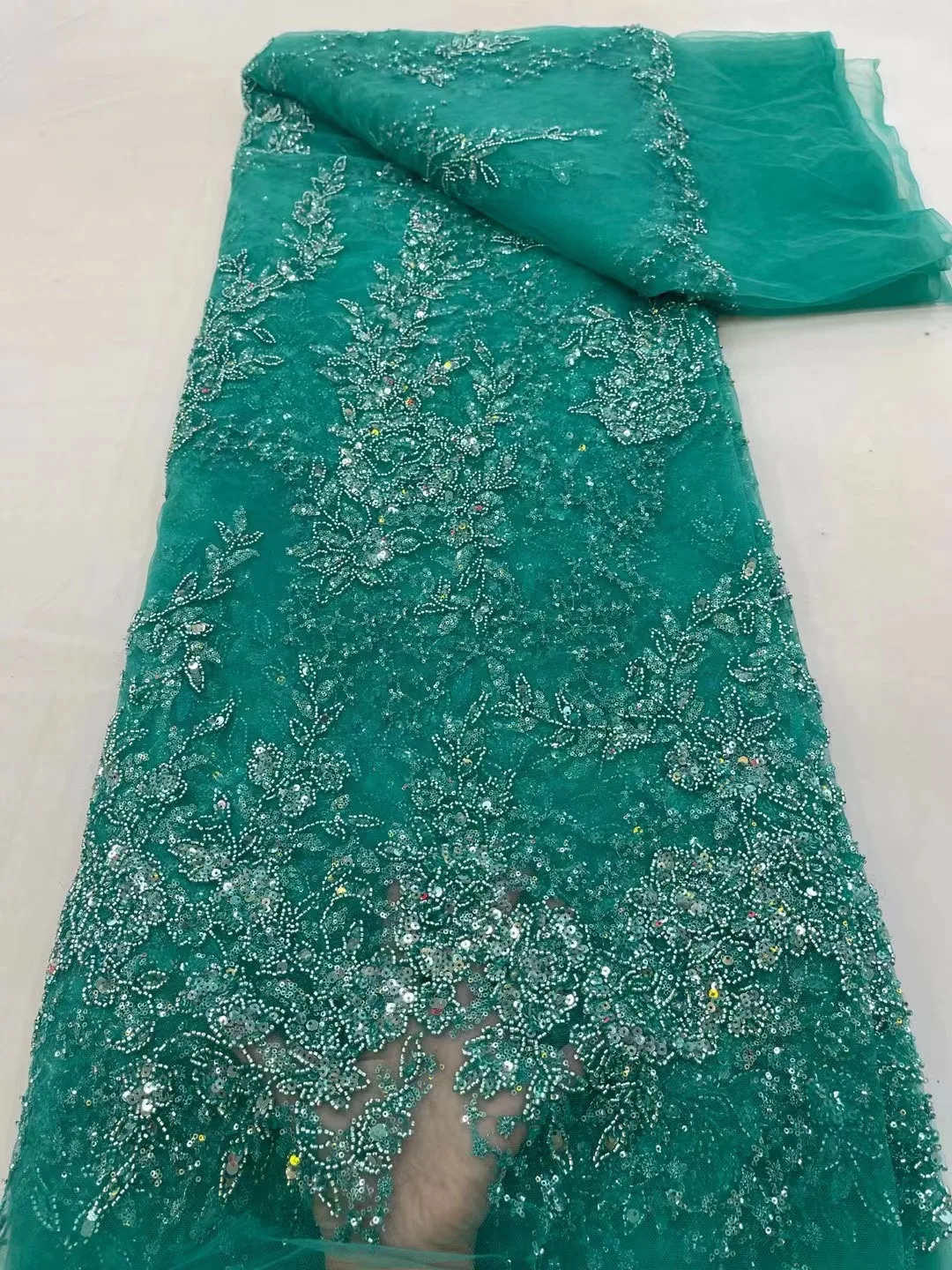 

Luxury African Groom Sequins Lace Fabric High Quality 2023 Heavy Beaded Embroidery French Tulle Lace For Nigerian Wedding Dress