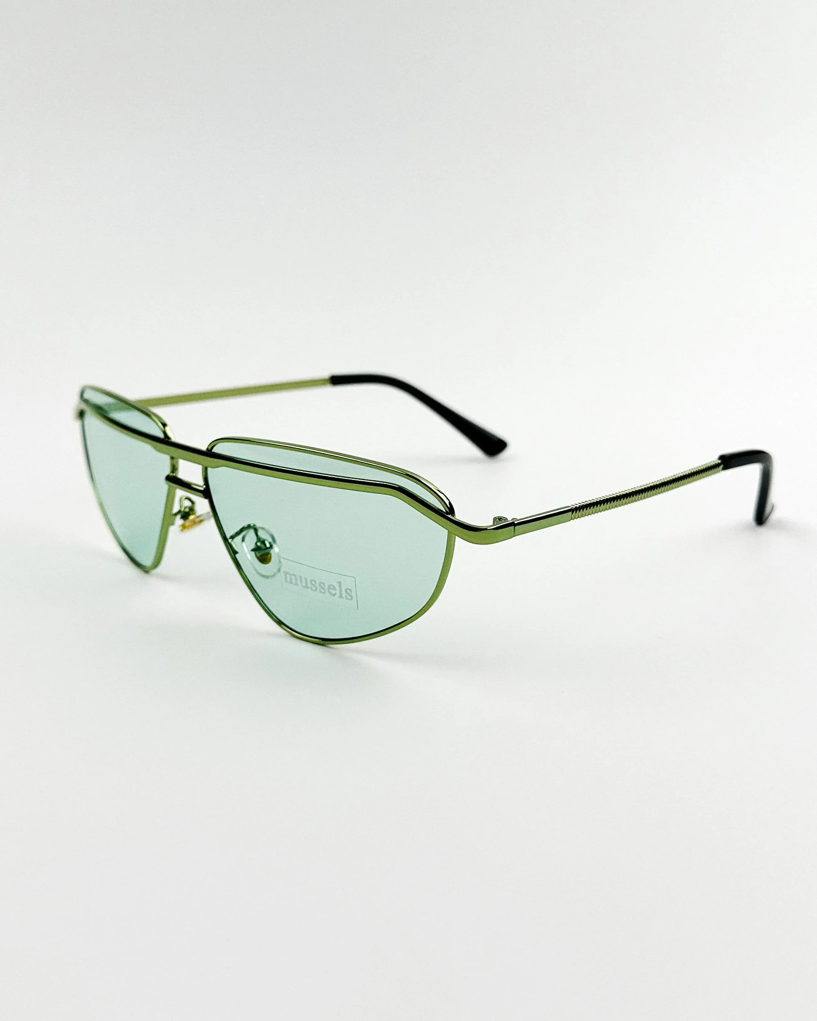 Retro Double Beam Metal modische Sonnenbrille, UV-beständige konkave Outdoor-Sonnenbrille für Männer und Frauen