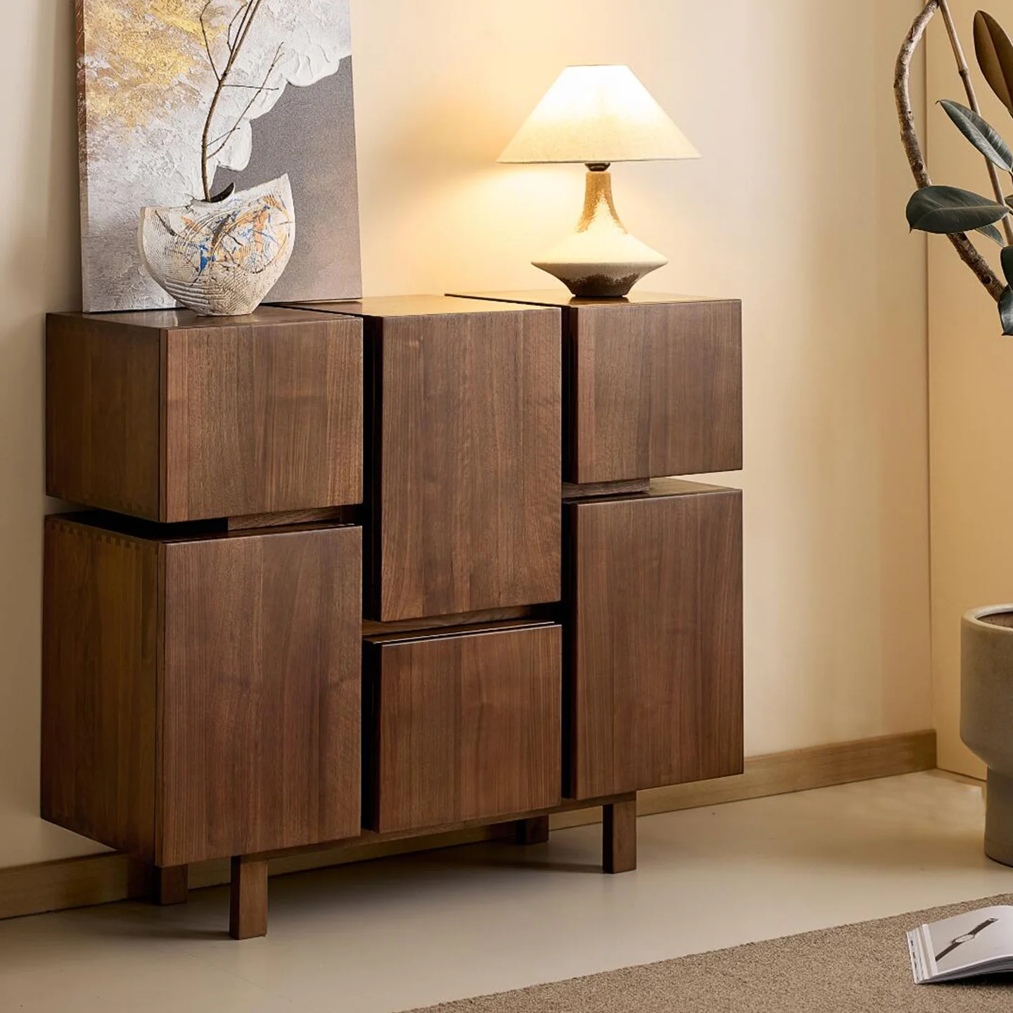 

New Chinese-style household living room against the wall, locker, chest cabinet