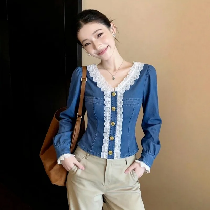 

Early Spring Commuting Style Design Sense Niche Temperament Top French Unique Beautiful Lace Patchwork Blue Denim Shirt Fashion