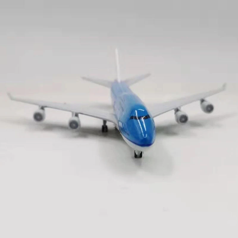 20cm Aircraft KLM Royal Dutch Airlines Boeing 747 with Landing Gear B747 Alloy Plane Model Collection Home Decoration