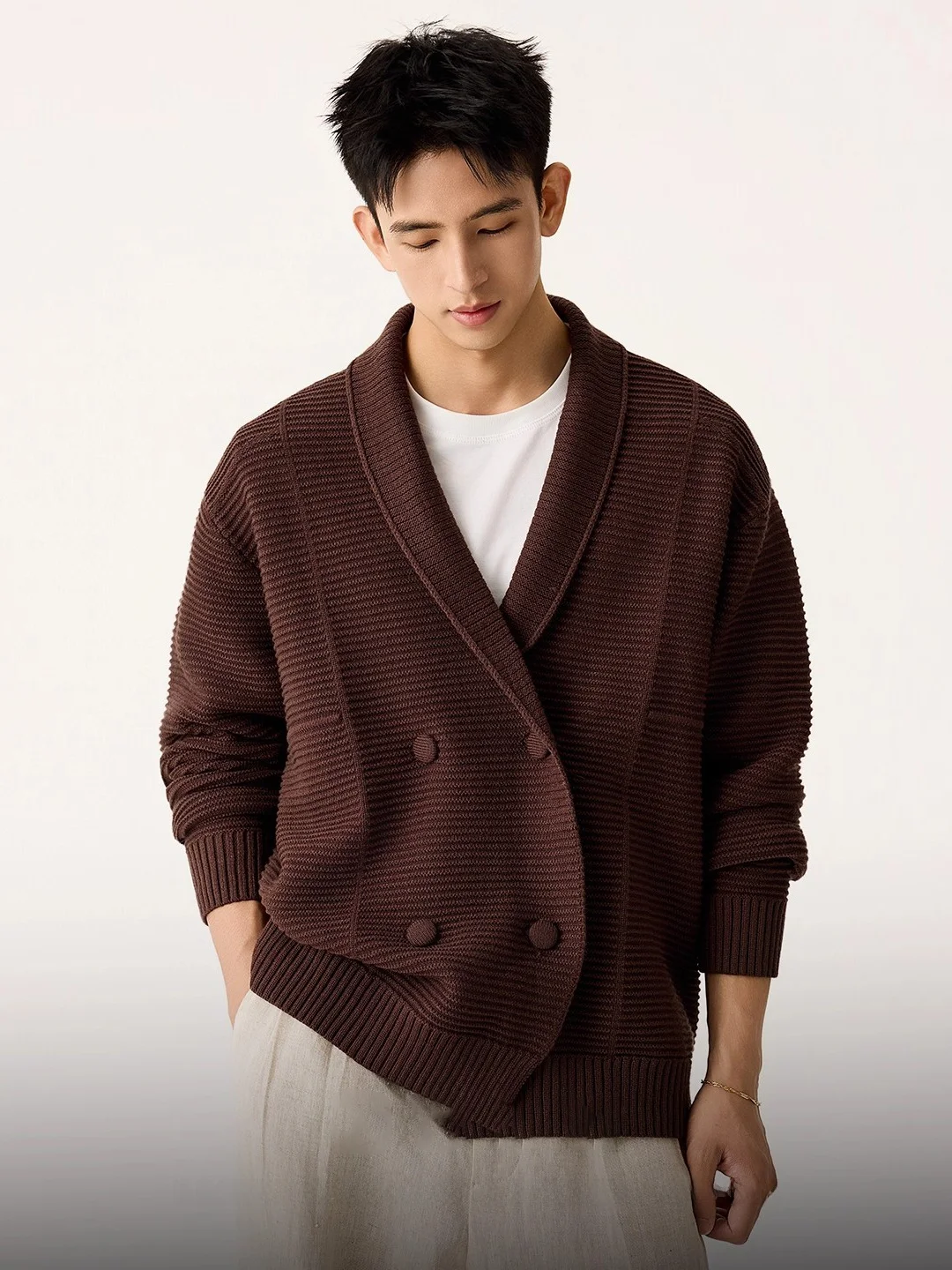 

Мужской вязаный кардиган большого размера в стиле ретро, осенне-зимний, уникальный, свободный, теплый, на двойной пуговице, молодежный, для повседневной носки