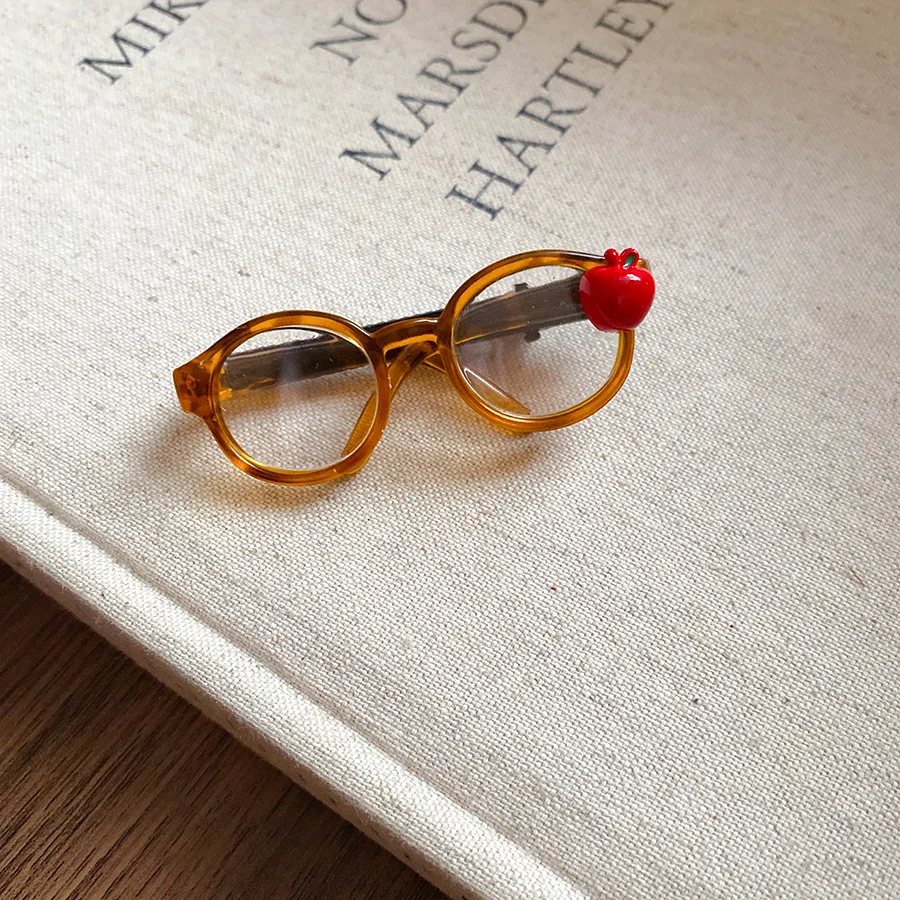 

Acrylic Apple Glasses Side Hair Clip High Value Trend All Match Duckbill Clip Fashion Advanced Sense Hair Accessories