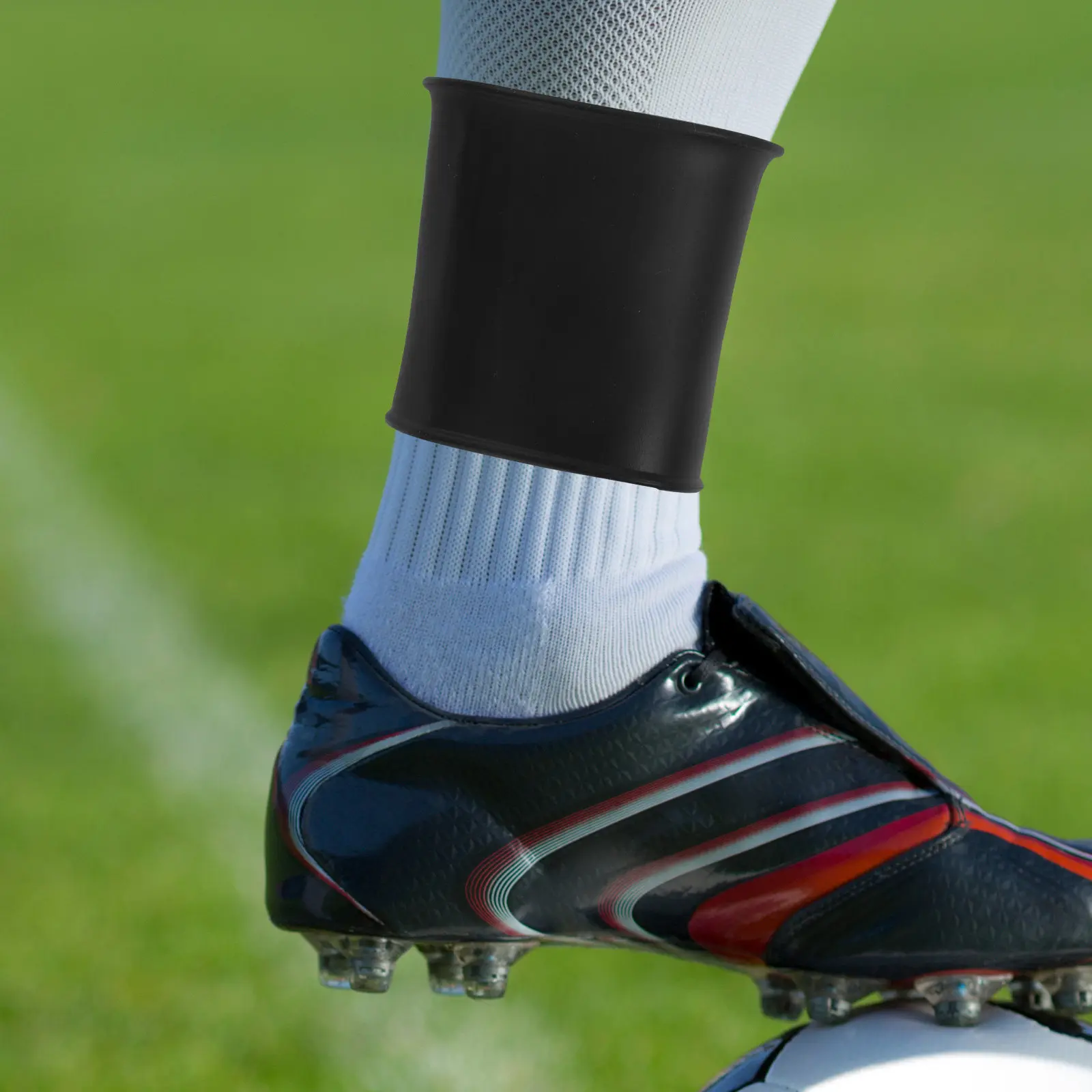 1Pair Silicone Soccer Shin Guard Straps Elastic Leg Bands Non Slip Soccer Sock Covers Football Shin Pads Holders Training Youth