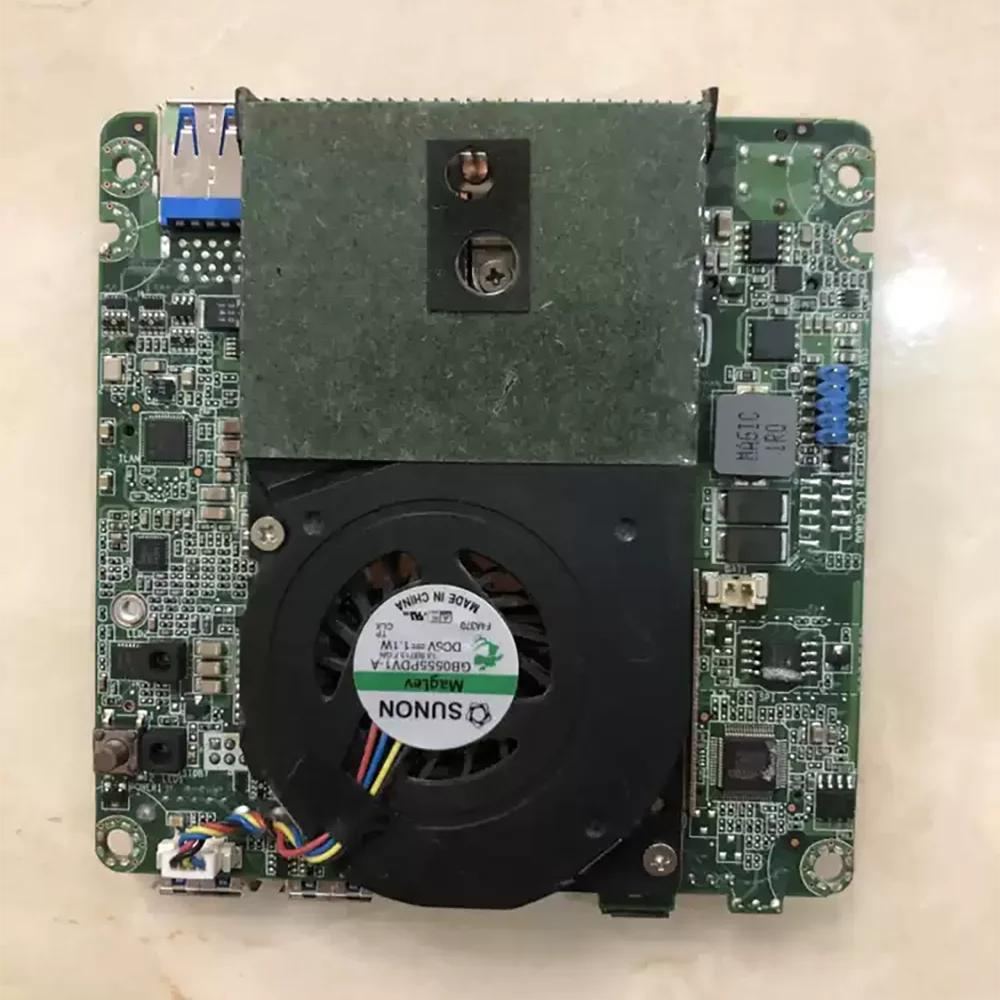 i5‑4250U 1.3GHz / 2.6GHz QS77 Express 15W DDR3L‑1333/1600 16GB  NUC D54250WYB D54250WYB