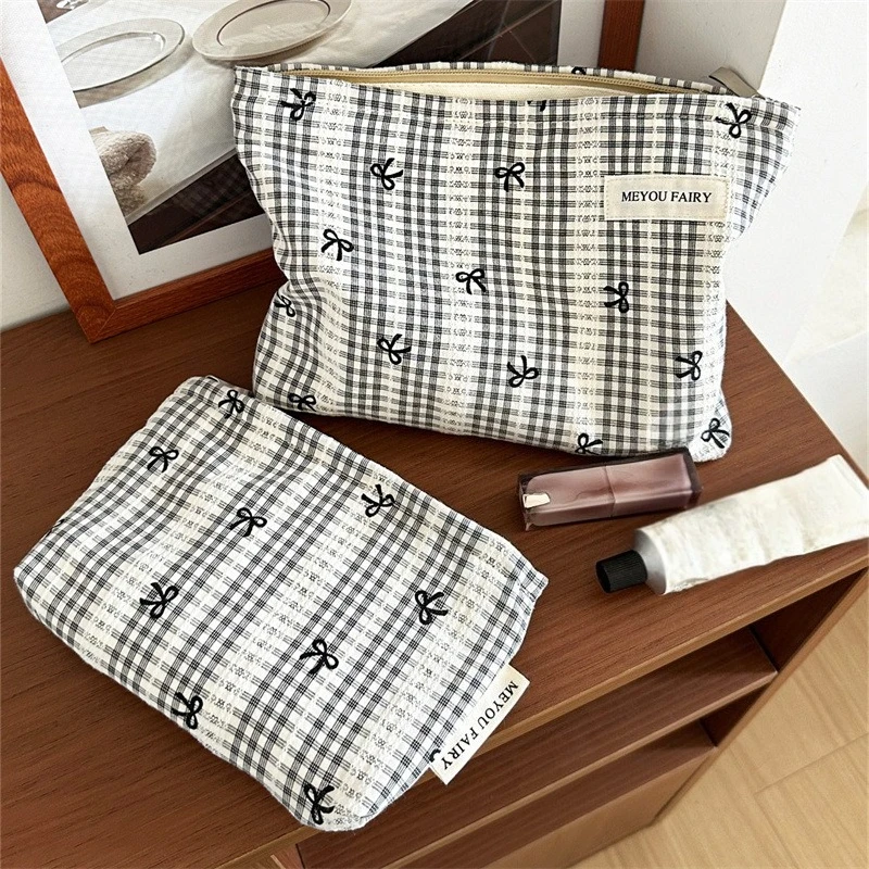 Korean Plaid Bow Embroidered Makeup Bag Cosmetic Pouch Large Capacity Canvas Hand-held Storage Bag Student Travel Toiletry Bag
