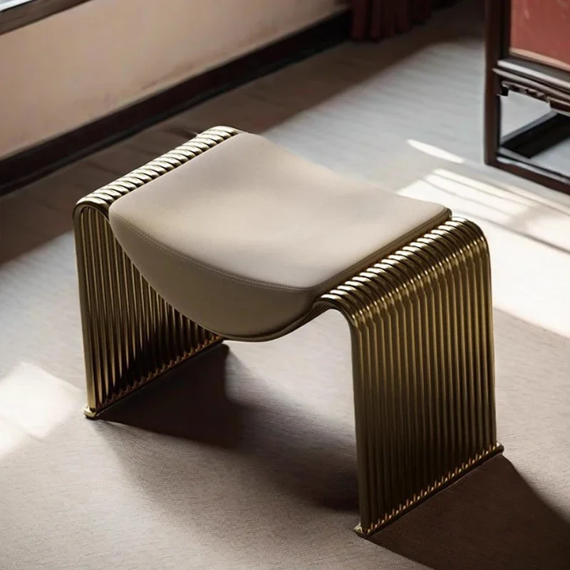 

Italian Luxury Stools Makeup Minimalist Designer Kitchen Stools European Footrest Living Room Reposapies Oficina Furniture