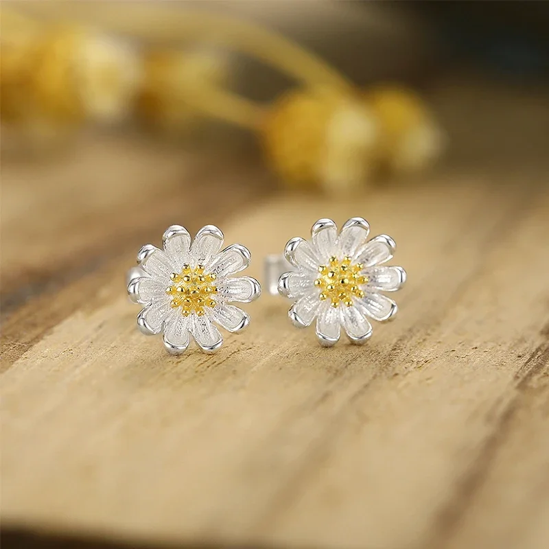 Huitan Plata de Ley 925 auténtica pendientes innovadores con diseño de flores para mujer, accesorios bonitos y encantadores, dijes, joyería de fiesta