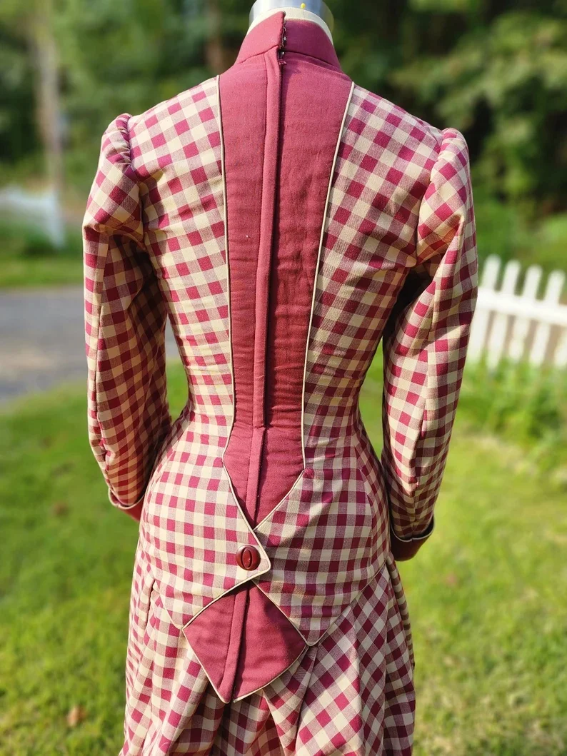 1880년대 격자 무늬 드레스 빅토리아 식민지 남북 전쟁 남부 벨 볼 가운 에드워드 공작 부인 방문 의상 크리스마스 극장