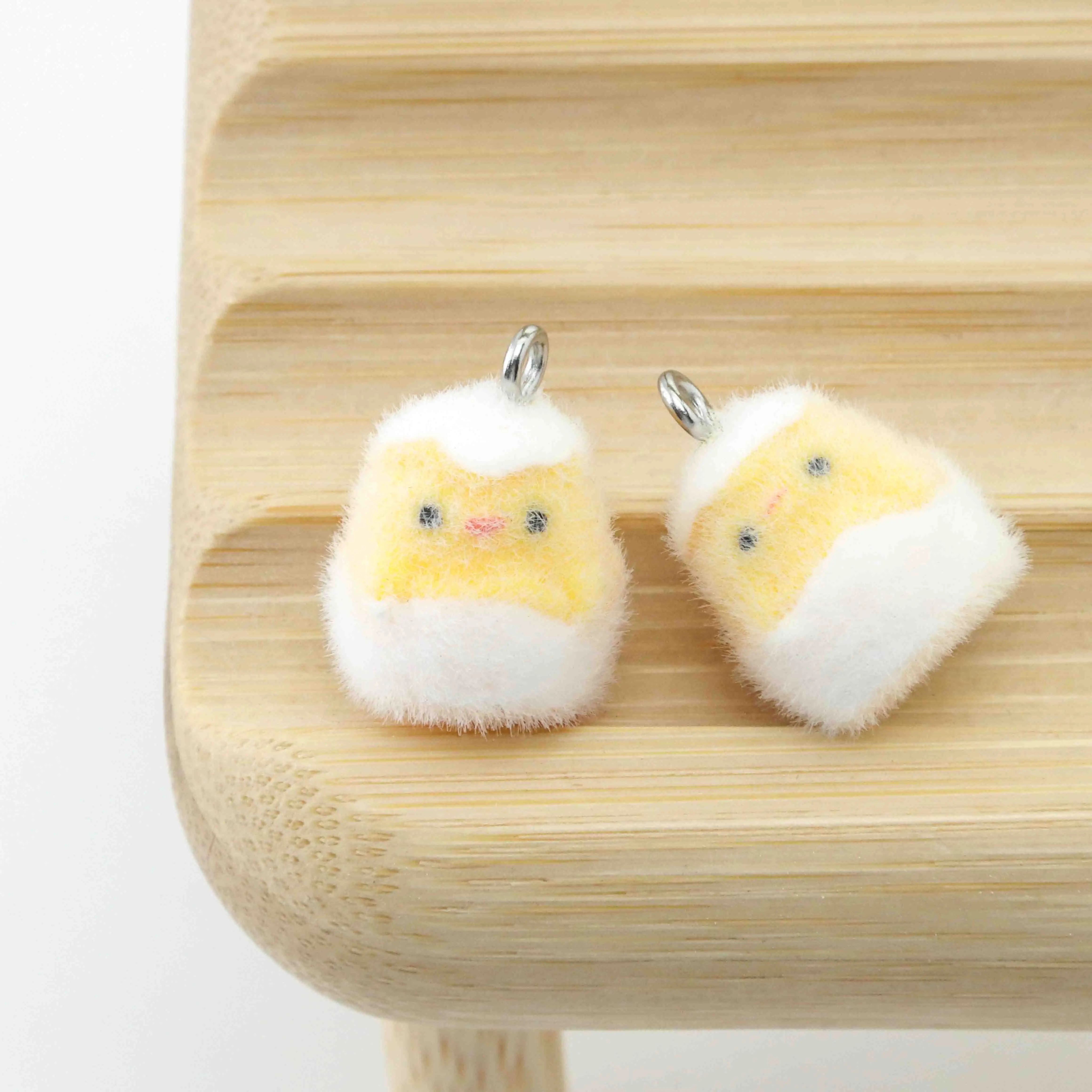 

10PCS Lovely Stereo Cartoon Broken Shell Chicken Flocking Resin Ornaments for Jewelry Making Diy Earring Keychain Accessories