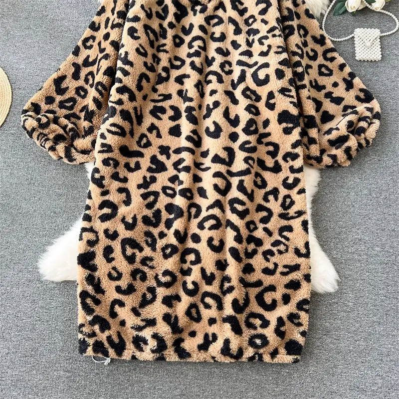 Lazy Style Plush Pajamas For Women\'s Home Wear Winter Thickened Loose Fitting Hooded Leopard Print Dress Warm Robe Z4674