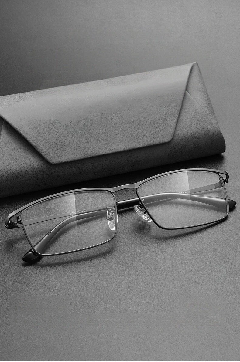 Ultraleichte Business-Brille aus Titanlegierung mit IP-Galvanisierung, Vollrand-Brillengestell für Herren, für Kurzsichtigkeit, Lesebrille, verschreibungspflichtige Brillen – Detail 1