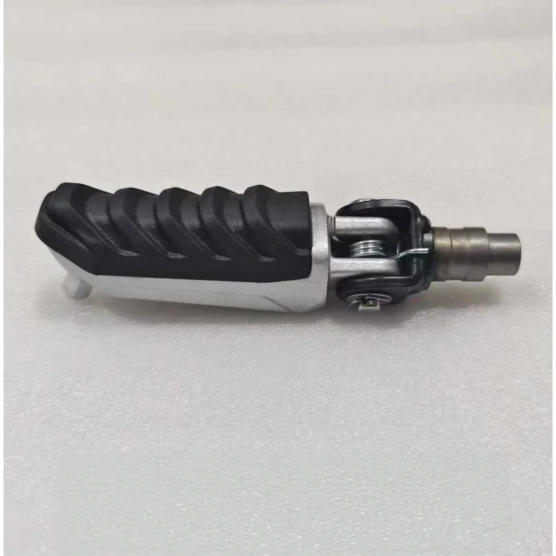 Motorcycle Front Left Right Foot Peg Footrest For QJMOTOR SRK125S QJ150-31B