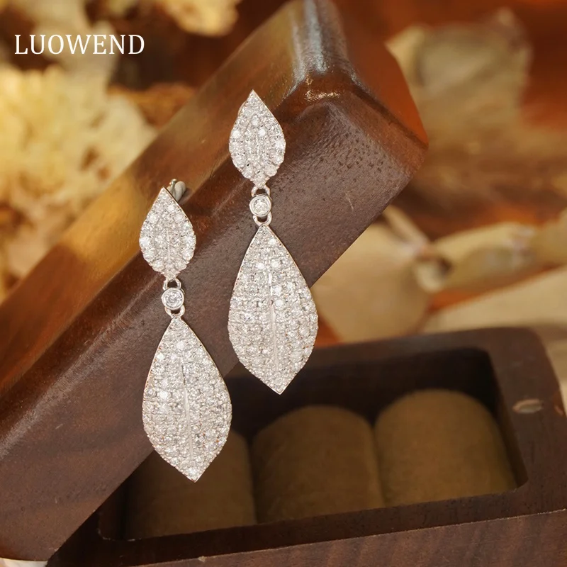 

LUOWEND 18K White Gold Earrings Luxury 3D Surface Design 1.0carat Real Natural Diamond Drop Earrings for Women Wedding Jewelry