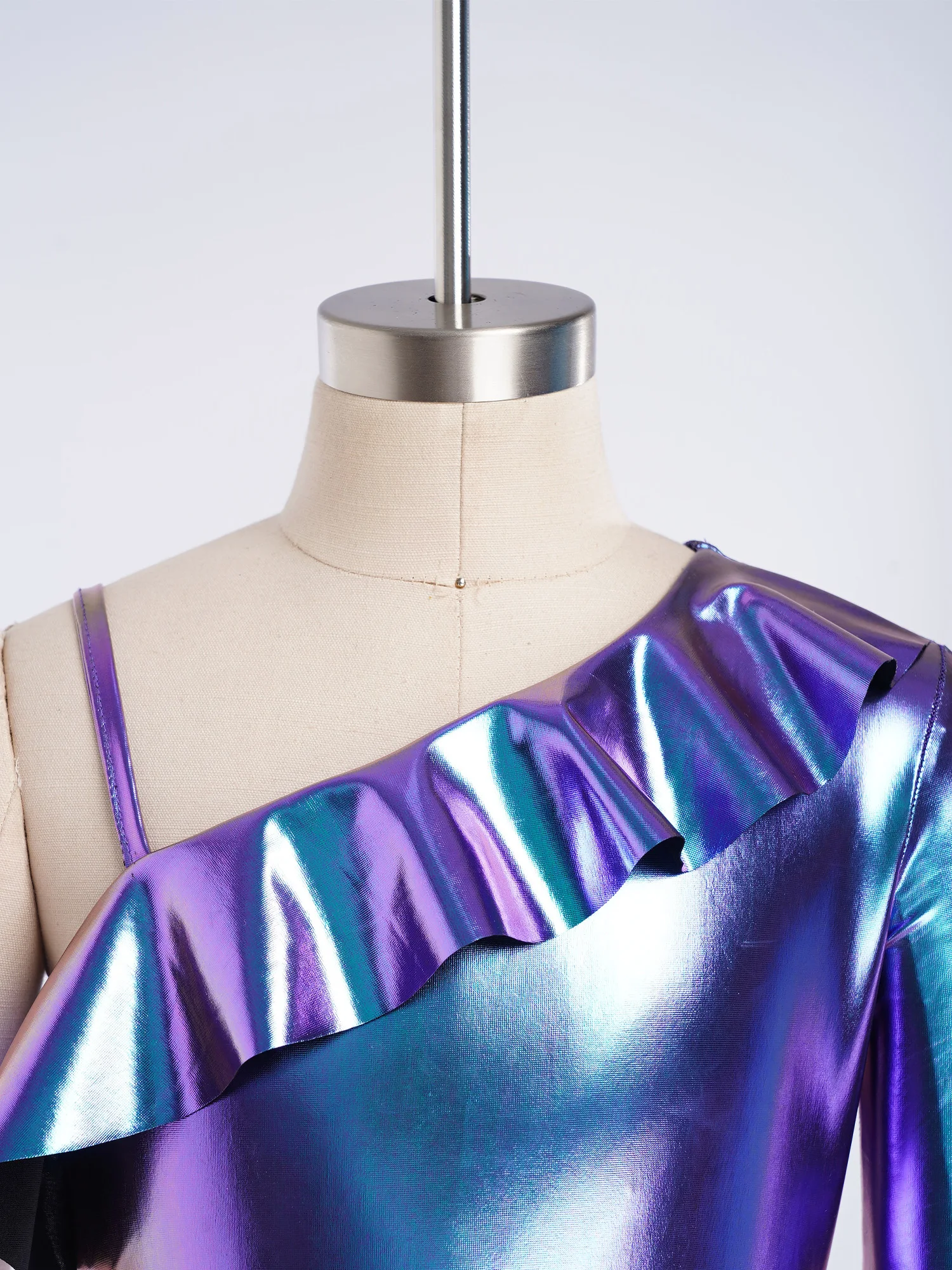 

Kids Girls Leotard Gymnastics Ballet Dance Metallic Jumpsuits Acrobatics One-piece One Long Sleeves Zipper Jazz Skating Leotards