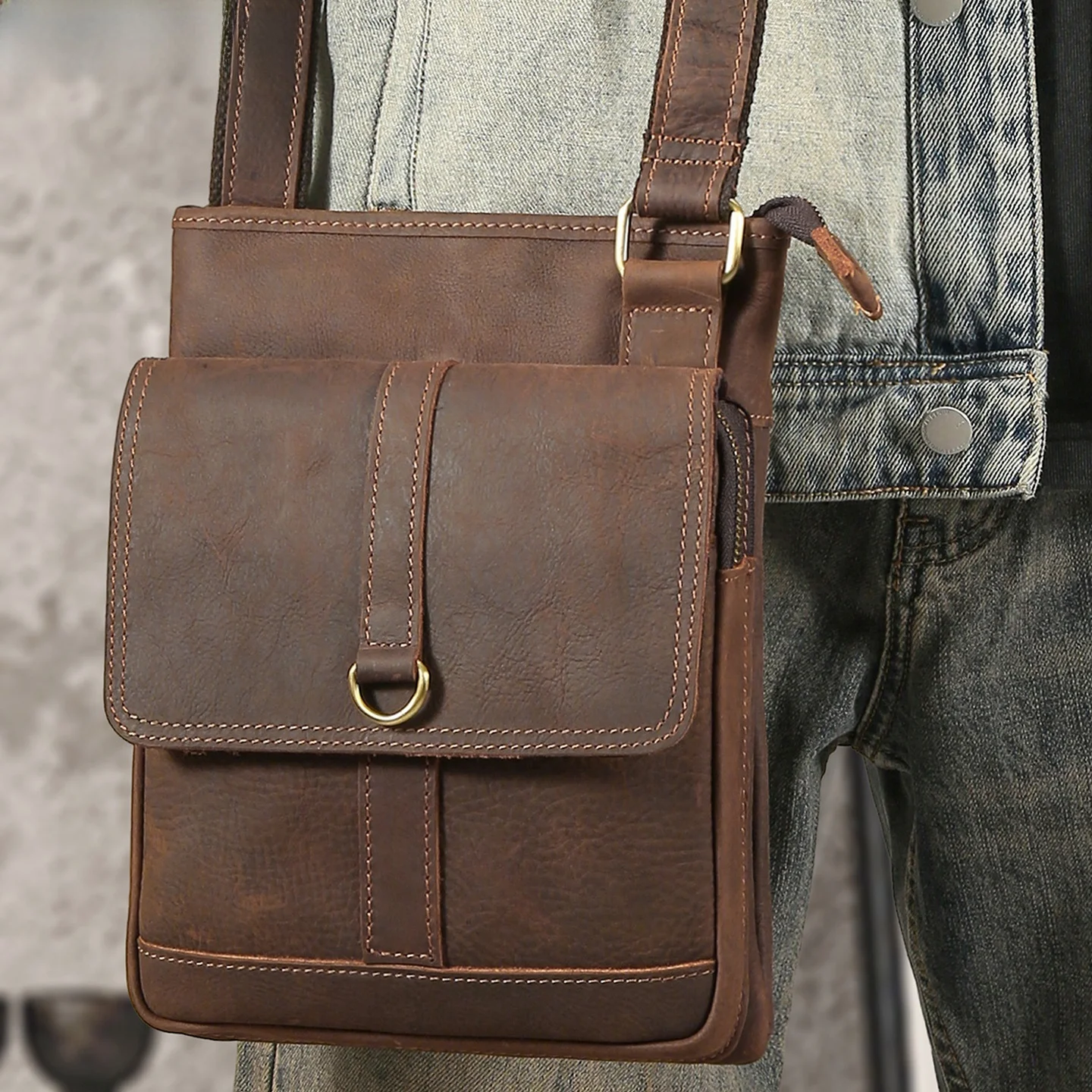 nuova-borsa-a-tracolla-in-pelle-casual-da-uomo-2026-verticale-con-chiusura-magnetica-per-pendolarismo-e-tempo-libero-in-materiale-scamosciato
