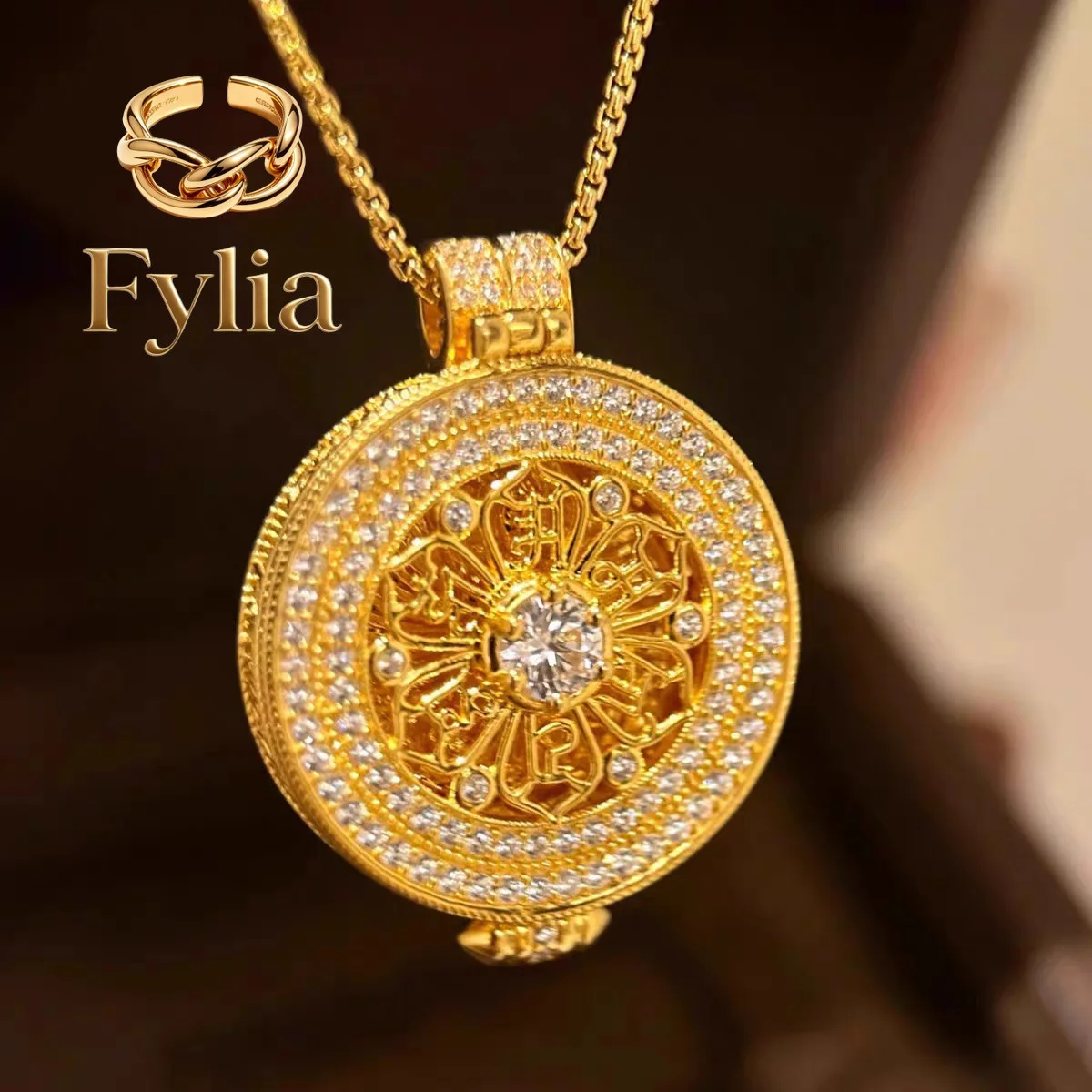 Fylia Jewelry   Men and Women 24K Gold AU999 Gawu Box with Six-Syllable Mantra Pendant | Magnetic detachable lid with scripture